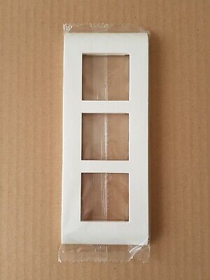 [LEG75023] MOSAIC PLAQUE 3X2M BLANC